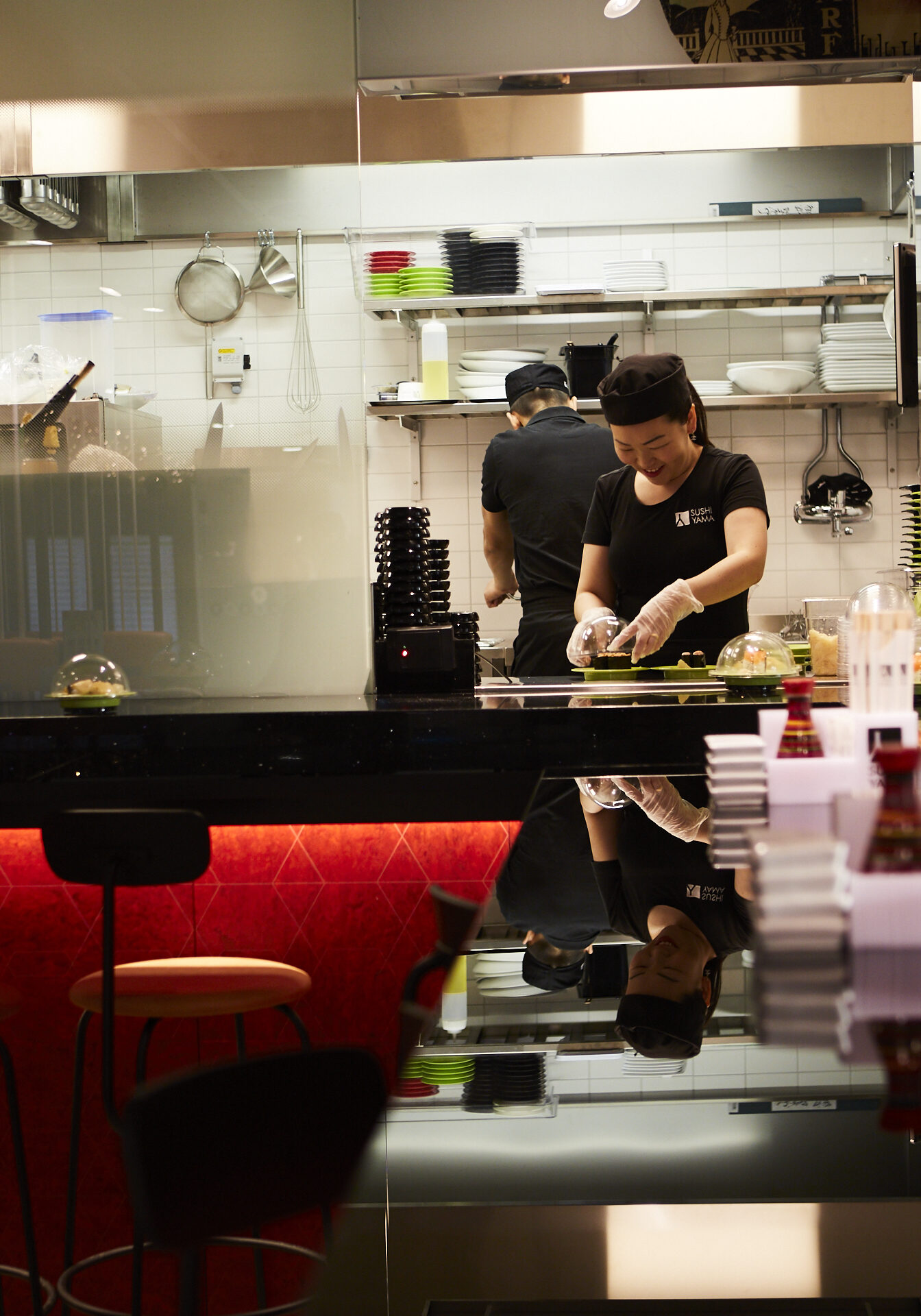 Guringo-SushiYama-Kaiten-2